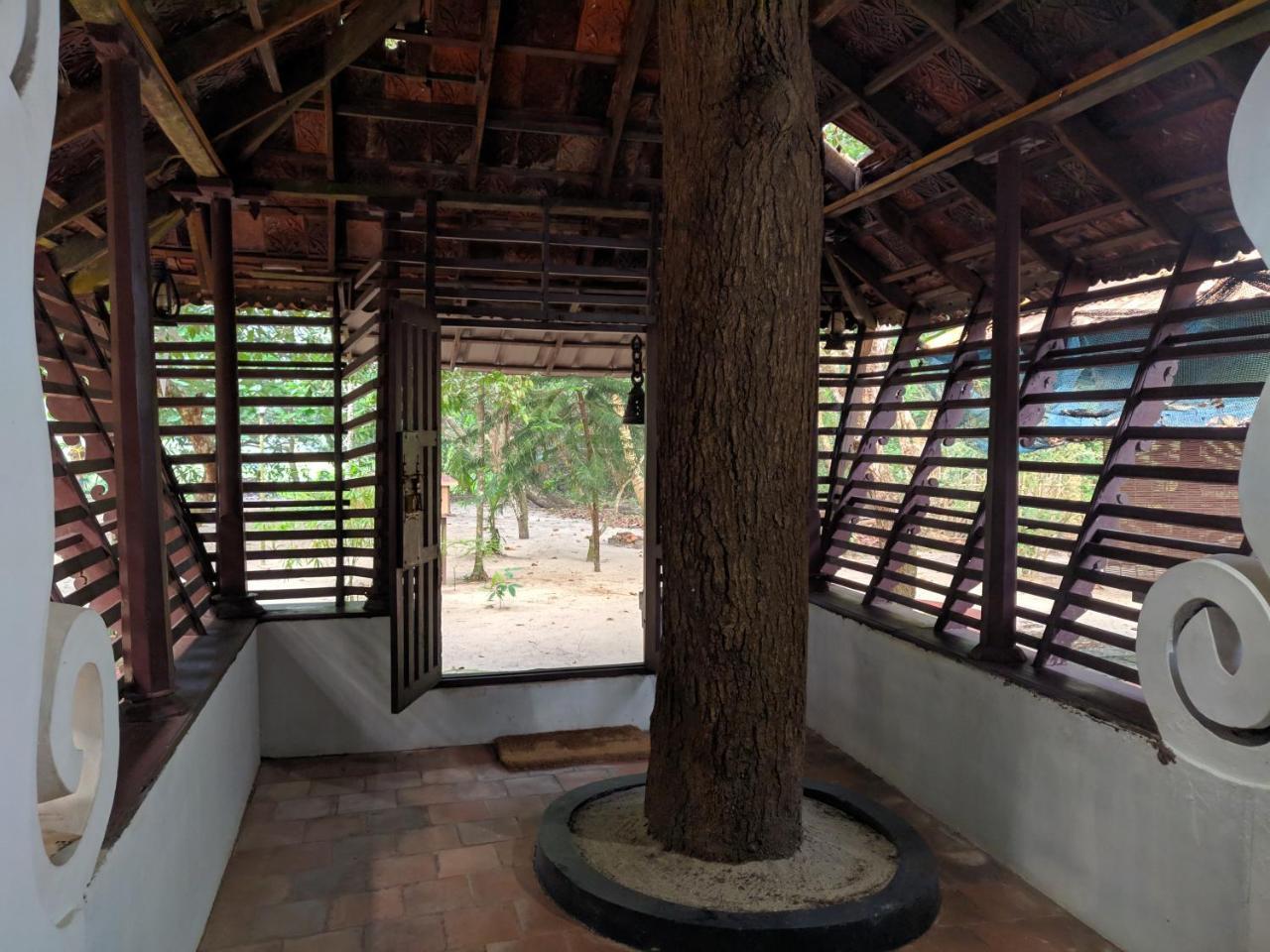 Arakkal Heritage Mararikulam Exterior photo